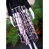 Domchi Basque Style Skirt