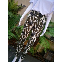 Domchi Jersey Pant with Leaf Print