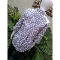 Domchi 3/4 Sleeve Top with Collar