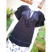 Caju Top with Decorative Sleeve and Tie Front