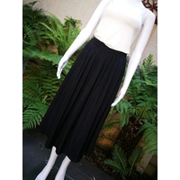 Jump Pleated Midi Skirt