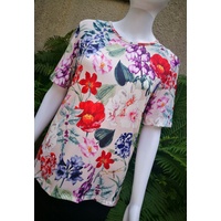 Domchi Light Weight Top with Short Sleeve