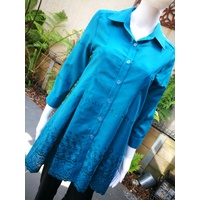 Domchi 3/4 Sleeve Pleat Shirt
