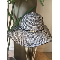 Autn- Pearl Ribbon Hat