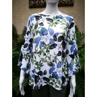 Jump Flounce Sleeve Rose Print Top