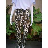 Domchi Jersey Pant with Leaf Print