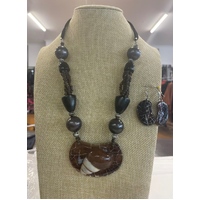 Selrah Lightweight Wooden Jewellery Set  - Shelly