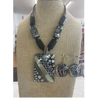 Selrah Lightweight Wooden Jewellery Set  - Noosa