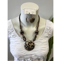 Selrah- Saxon necklace and earring set