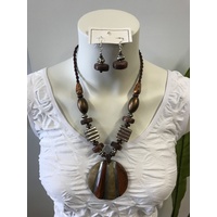 Selrah- Brown Shell necklace and earring set